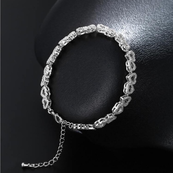 Cubic zirconia heart decor bracelet. - Picture 2 of 3
